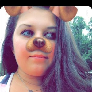 Meet your Posher, Alexia